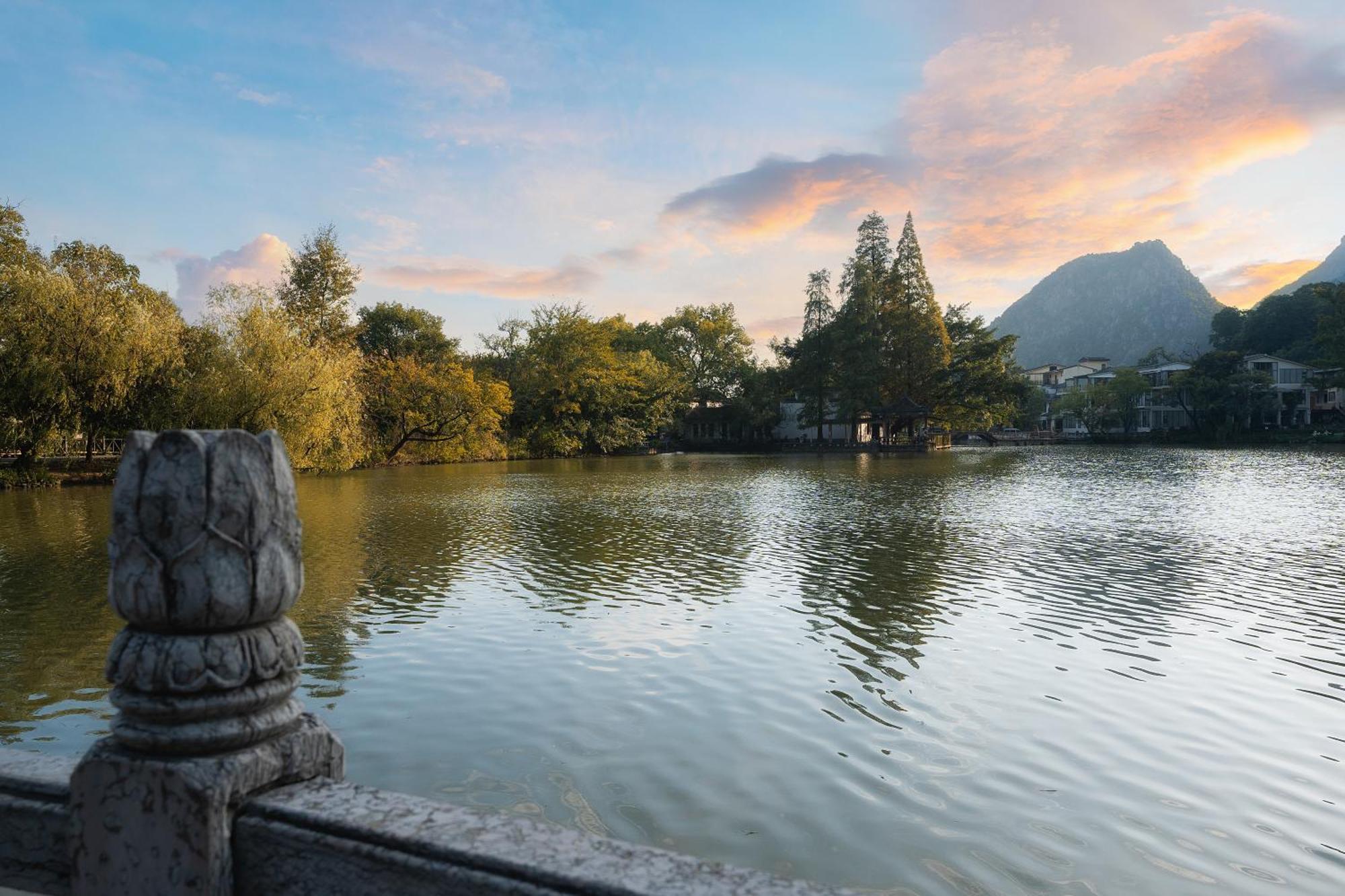 Guilin Village Creek Inn-Free Private Car Pick Up Station Stay 3 Nights Exterior photo