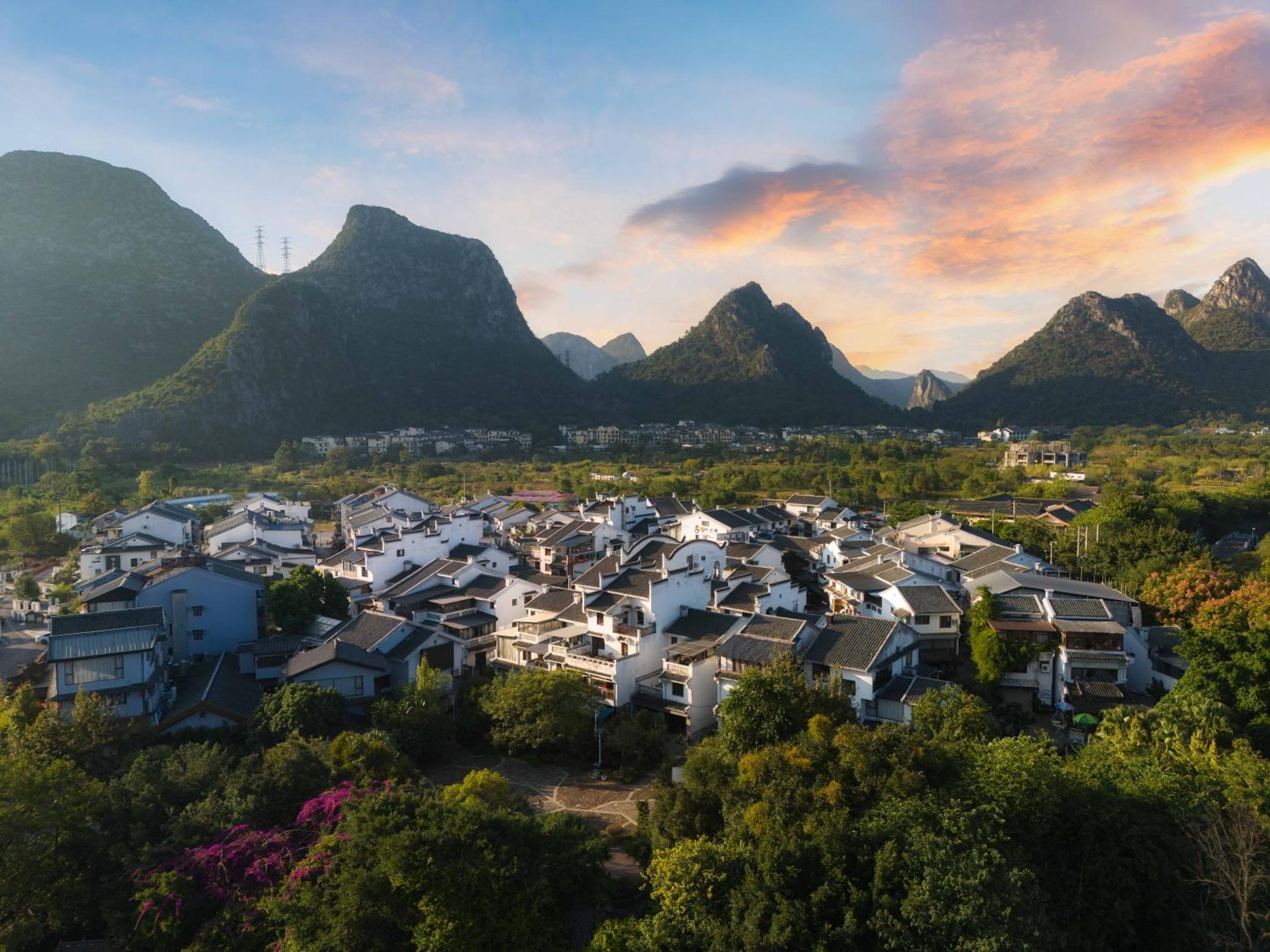 Guilin Village Creek Inn-Free Private Car Pick Up Station Stay 3 Nights Exterior photo